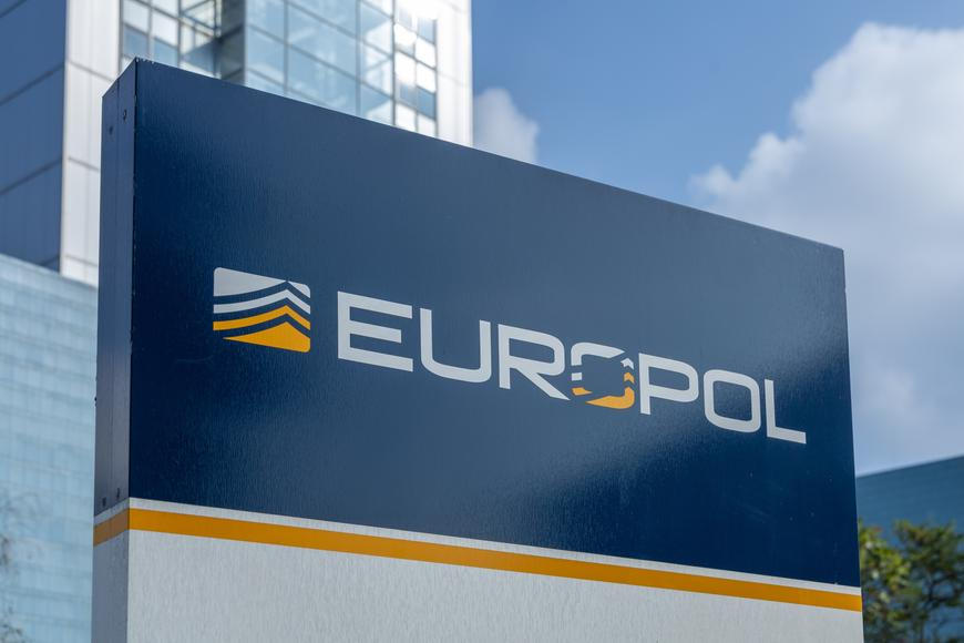 Europol rozbil obří obchod se syntetickými drogami, zapojili se i Češi
