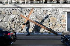 Davos v napětí: čekání na Trumpa, celebrity a politika v jedné galerii