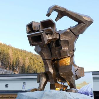 Davos v napětí: čekání na Trumpa, celebrity a politika v jedné galerii