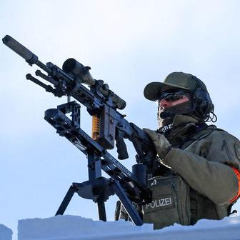 Davos v napětí: čekání na Trumpa, celebrity a politika v jedné galerii