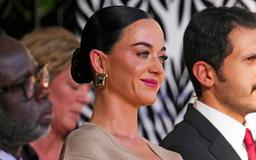 Davos v napětí: čekání na Trumpa, celebrity a politika v jedné galerii