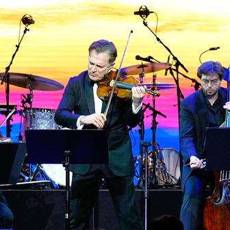 Davos v napětí: čekání na Trumpa, celebrity a politika v jedné galerii