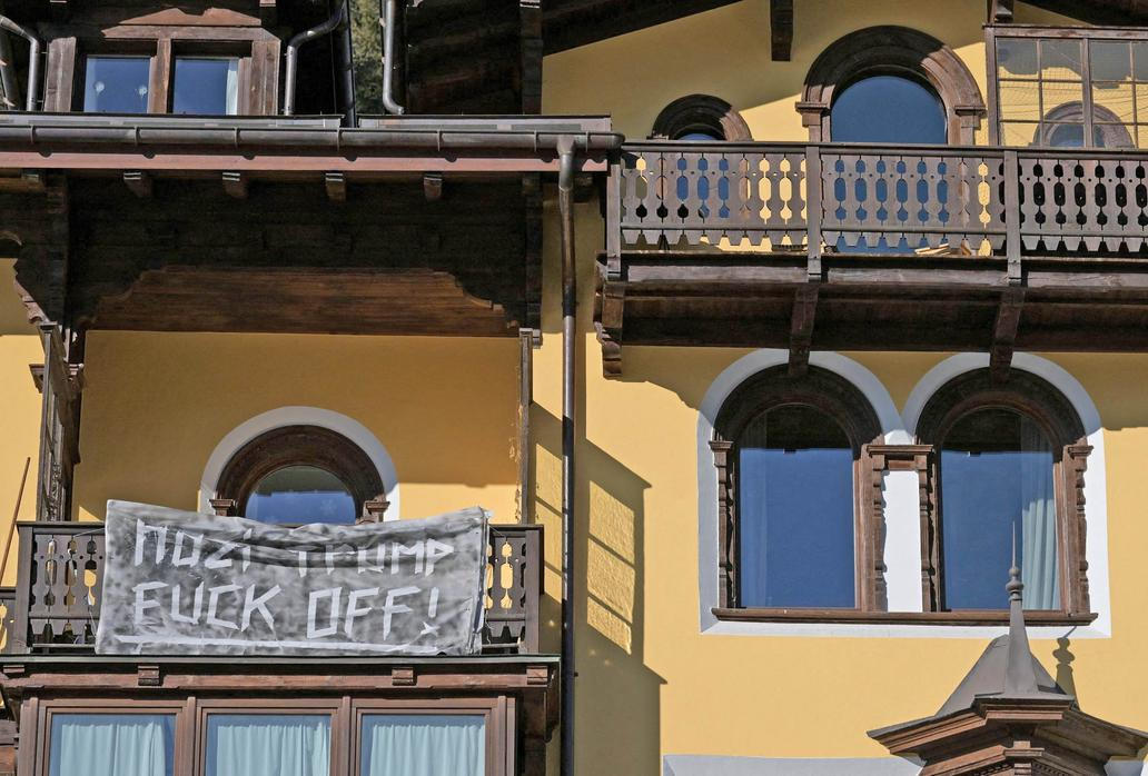 Davos v napětí: čekání na Trumpa, celebrity a politika v jedné galerii