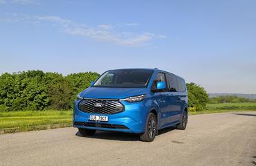 Ford E-Tourneo Custom