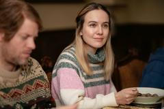 Tereza Ramba a Jakub Prachař ve filmu Něco jako rodina.