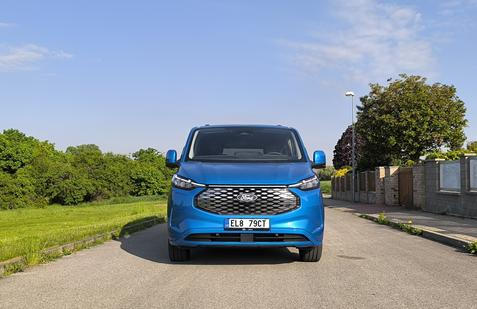 Ford E-Tourneo Custom