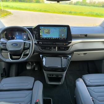 Ford E-Tourneo Custom