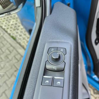 Ford E-Tourneo Custom