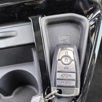 Ford E-Tourneo Custom