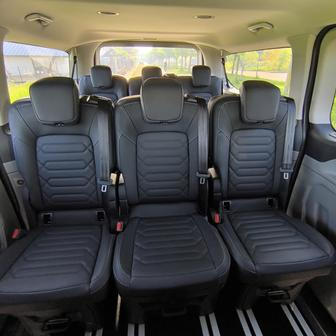 Ford E-Tourneo Custom