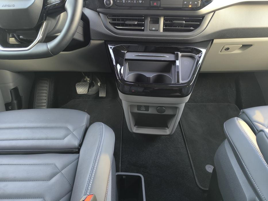 Ford E-Tourneo Custom