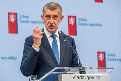 Andrej Babiš, premiér, politik, gesto --- Andrej Babiš