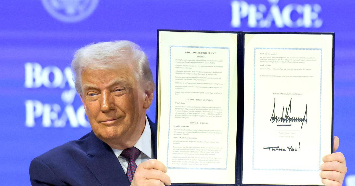 Trump založil Radu míru. Chybí v ní ale klíčoví hráči