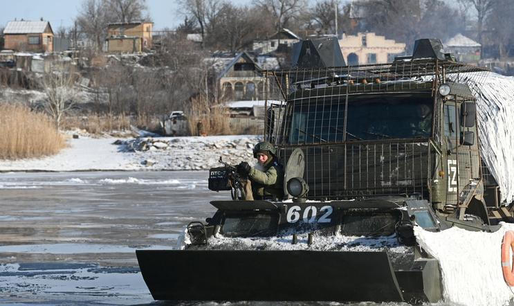 Russian soldiers undergo military training in Rostov region