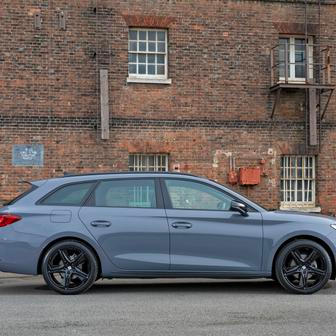 Seat Leon Sportstourer má 620 litrů v kufru s prodává se od 601 900 korun.