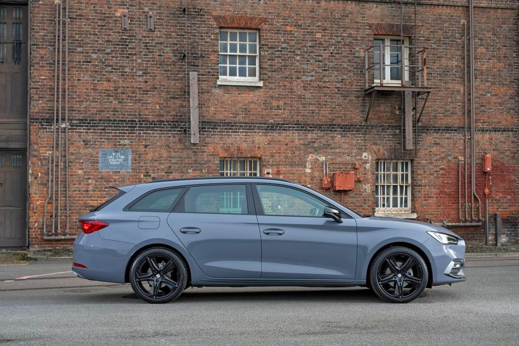 Seat Leon Sportstourer má 620 litrů v kufru s prodává se od 601 900 korun.