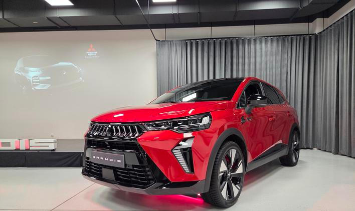 Mitsubishi poprvé v Česku představilo rodinné SUV Grandis.