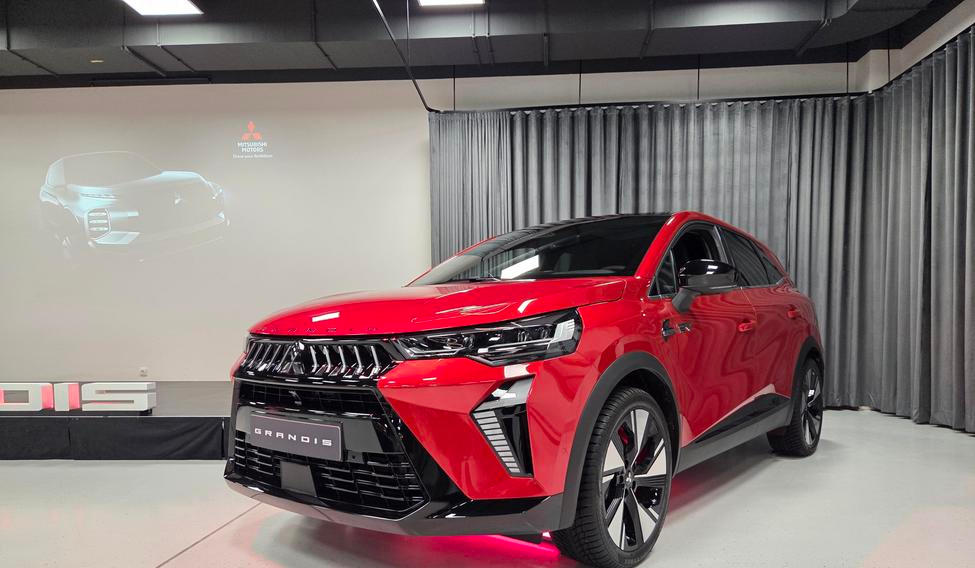 Mitsubishi poprvé v Česku představilo rodinné SUV Grandis.
