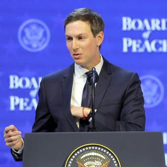 Tváře zlomového setkání. K jednomu stolu poprvé usednou Ukrajinci, Rusové i Američané