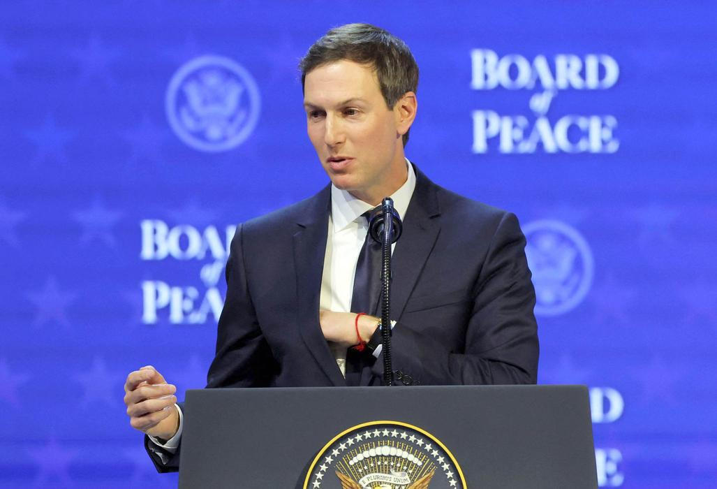 Tváře zlomového setkání. K jednomu stolu poprvé usednou Ukrajinci, Rusové i Američané