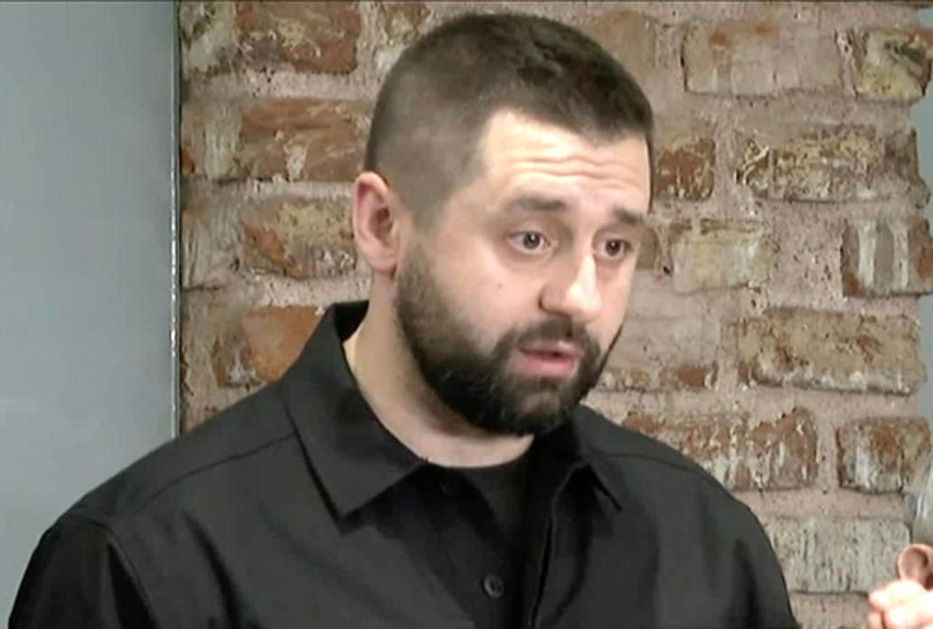 Tváře zlomového setkání. K jednomu stolu poprvé usednou Ukrajinci, Rusové i Američané