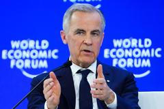 Současný kanadský premiér Mark Carney studoval na Harvardu a Oxfordu, později pracoval pro investiční společnost Goldman Sachs a v roce 2003 se stal viceguvernérem a pak i guvernérem kanadské centrální banky (Bank of Canada).