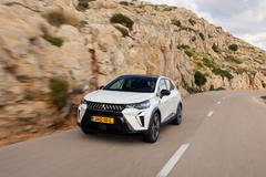 Základní cena vozu je 594 760 korun, což je o něco více než v případě Symbiozu, který se aktuálně prodává s akční slevou.