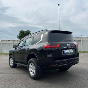 Toyota Land Cruiser LC 300
