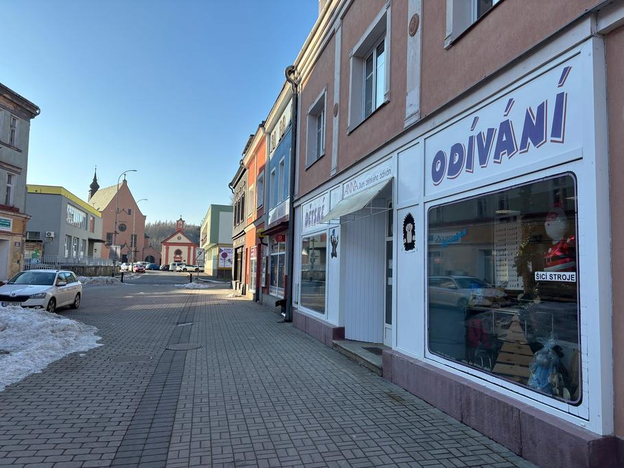 Obchod Květuše Prekopové nabízí velké slevy. Během pár dnů totiž definitivně zavře.