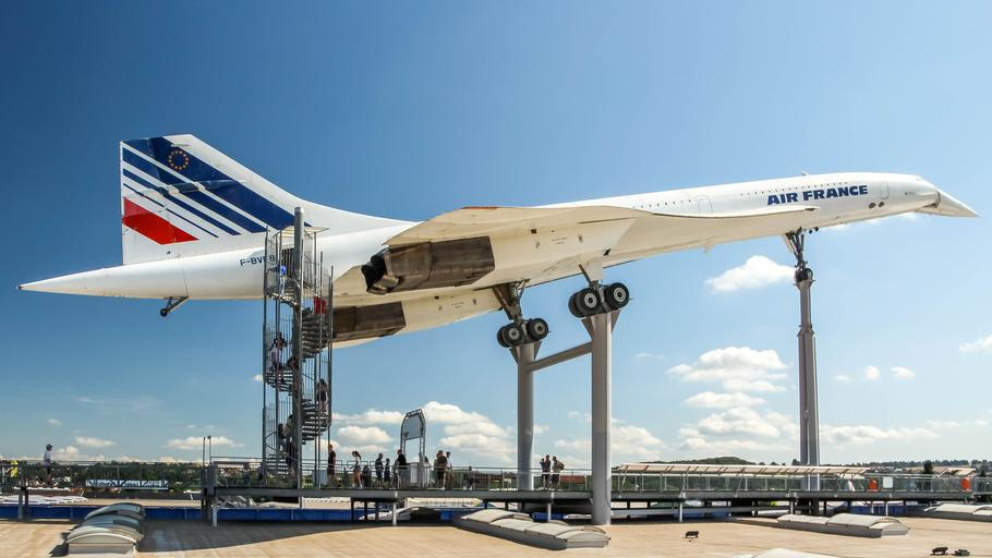 Jako exponát v muzeu. Vrcholem sbírky letadel Technického muzea v německém Sinsheimu je Concorde F-BVFB společnosti Air France.