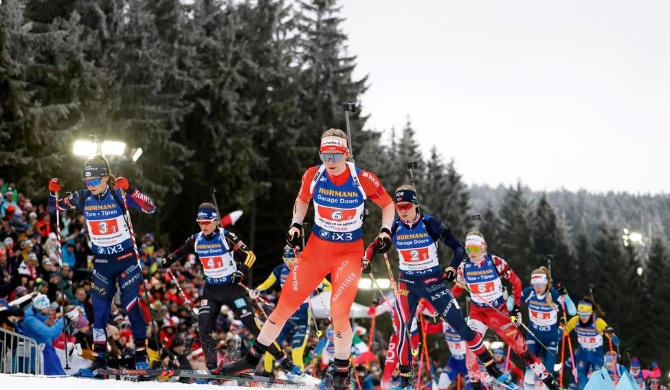 Start smíšené štafety dvojic SP v Novém Městě na Moravě