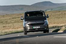 14. Volkswagen Transporter – 12 423 prodaných kusů (meziročně -7,7 %)