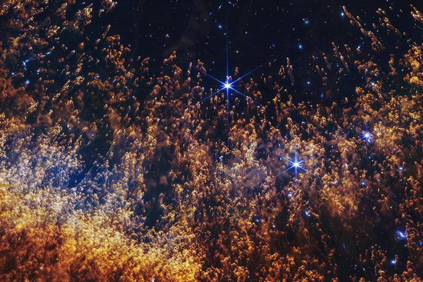 Krása zániku. Astronomové nahlédli do „Božího oka“ a spatřili konec světa