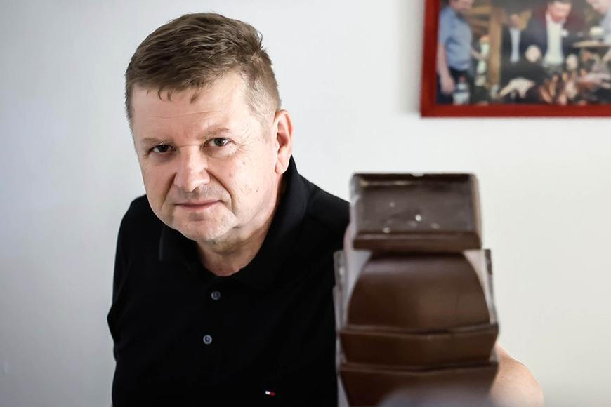 „Stačí zrušit zálohy na F-35 a peníze budou.“ Nový náměstek Zůny chce stavět kasárna