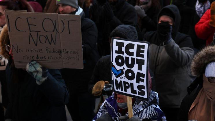 Protest after federal agents fatally shot a man while trying to detain him, in Minneapolis