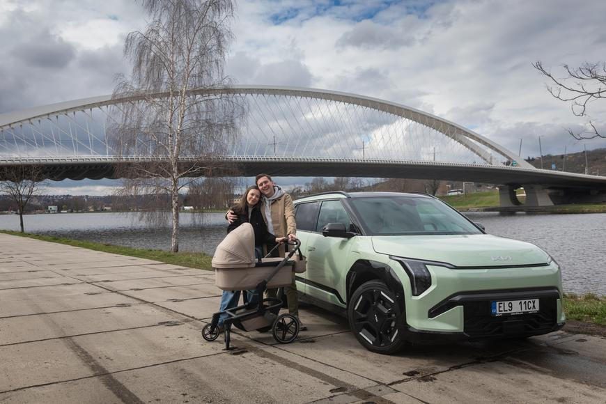 Elektromobily dál posilují, loni tvořily přes 61 procent trhu v EU