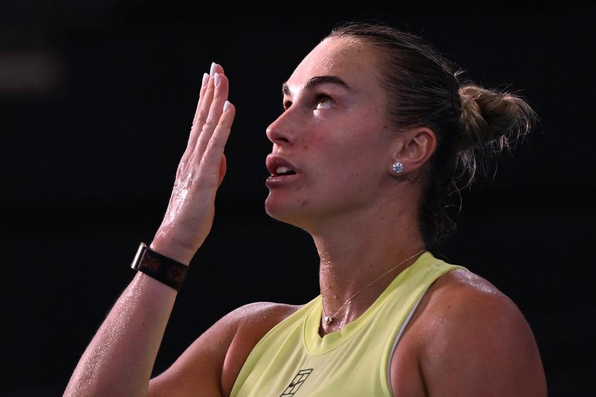 "Nejhorší ze třídy." Austrálie řeší spor o náramek, týká se i největších hvězd