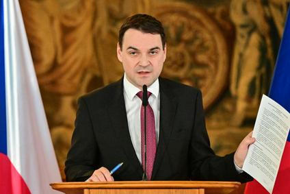 Ministr zahraničních věcí Petr Macinka (Motoristé).