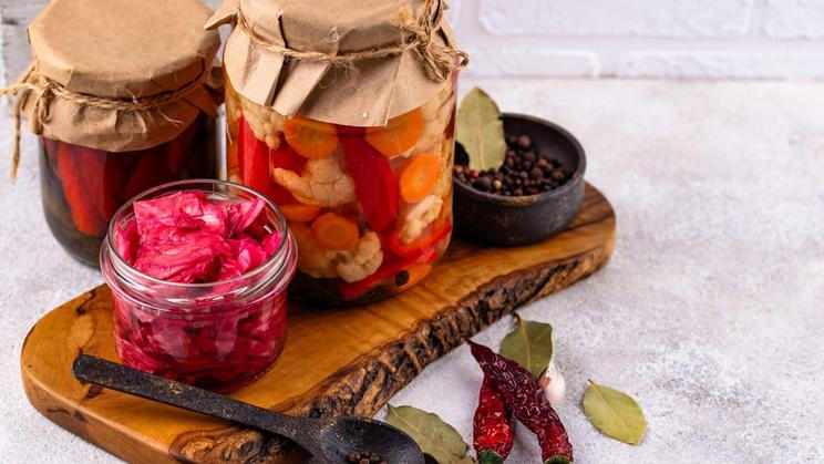 Domácí fermentovaná zelenina. Nemusí být jen zdravá.