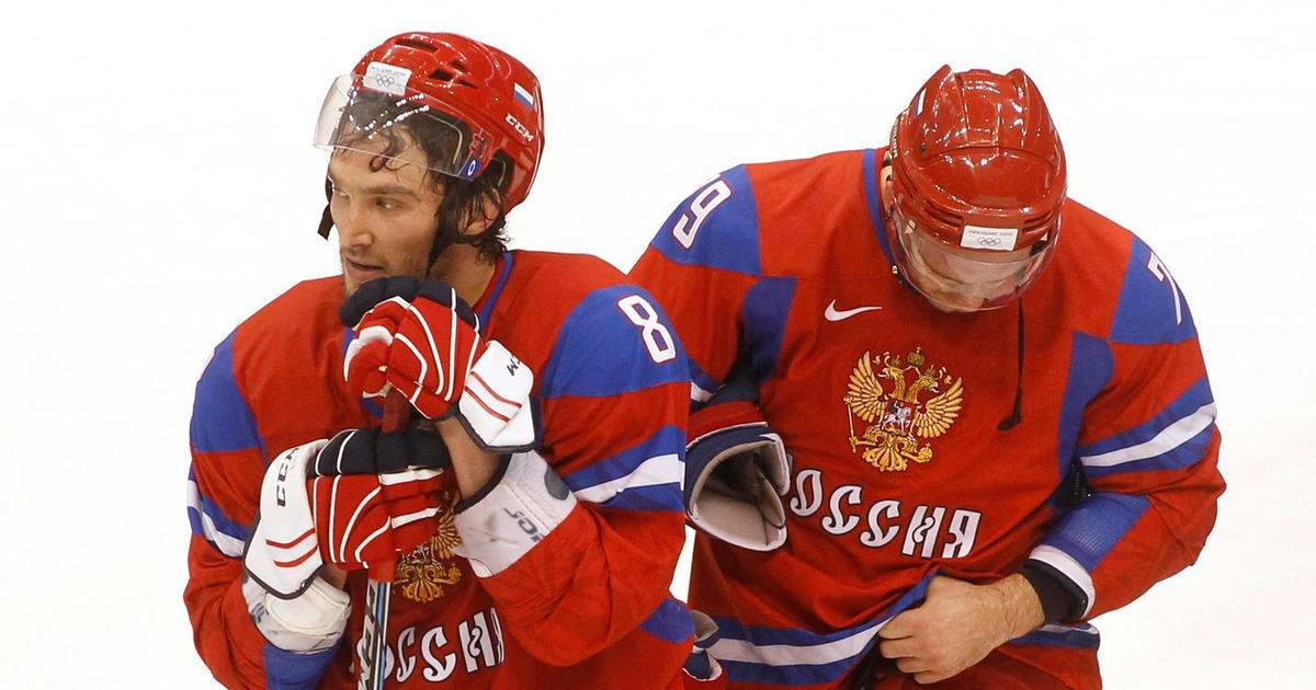 Ovečkin sundal Jágra, Treťjak jásal. Přišla ostuda, po níž trenér čekal gilotinu