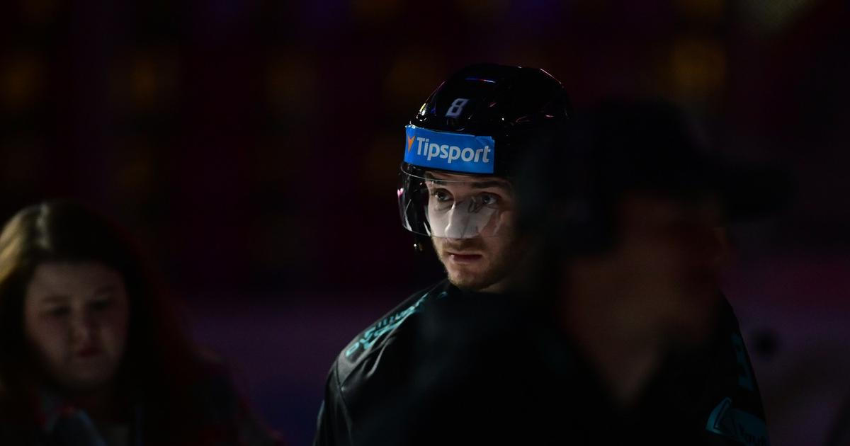 Strach o Beránka. Reprezentační útočník si cestou do kabiny lehl na zem