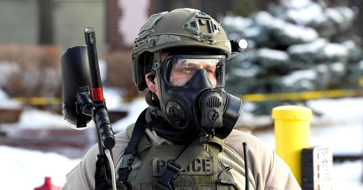 Federální agenti se pokusili vniknout na konzulát Ekvádoru v Minneapolisu 