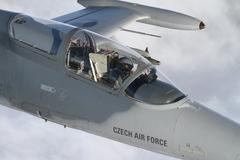 Macinka tvrdí, že stejně jako v případě muniční iniciativy by dokázal zatlačit na Tomia Okamuru, ať souhlasí i s předáním čtyř letadel L-159 Alca ukrajinské armádě.