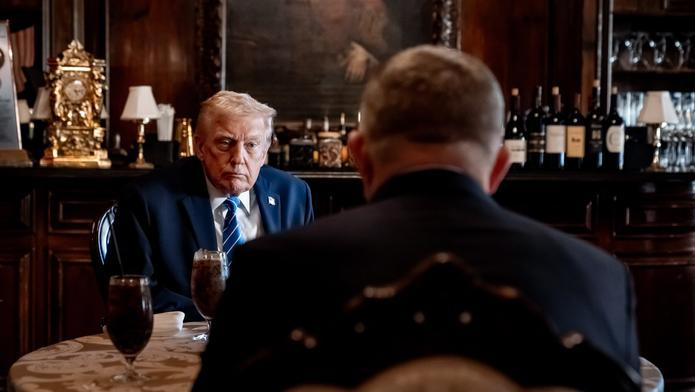 Podle zdrojů slovenský premiér uvedl, že na něj šéf Bílého domu při osobním setkání působil „nebezpečně“.