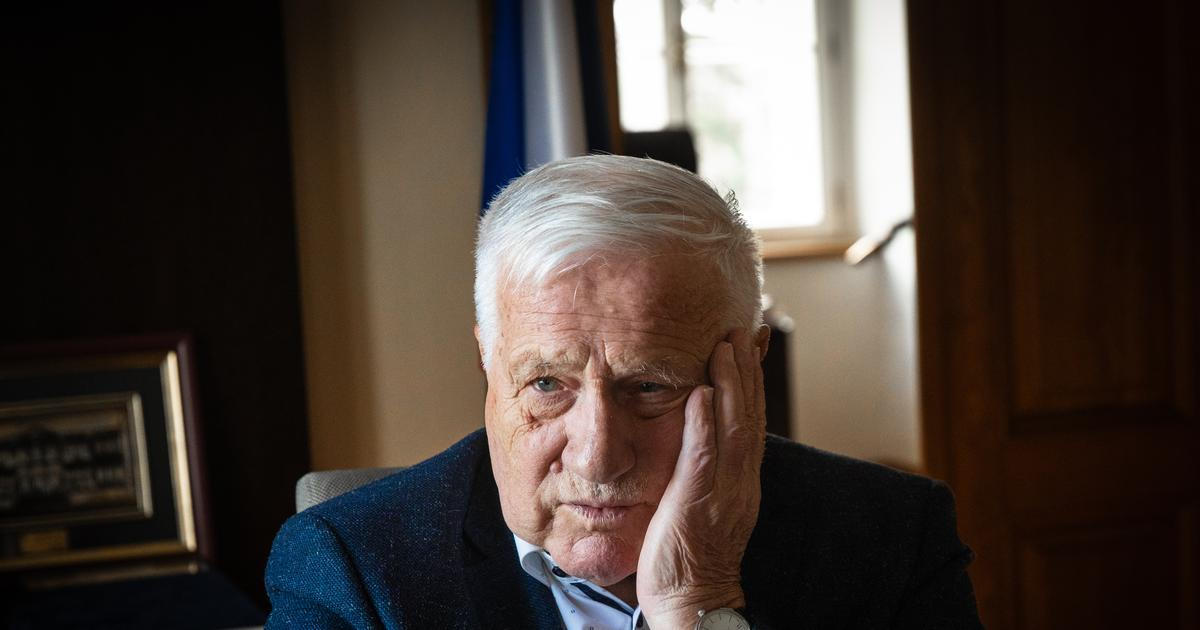 "Taktická chyba, neměl se do toho pouštět." Exprezident Klaus zkritizoval Macinku