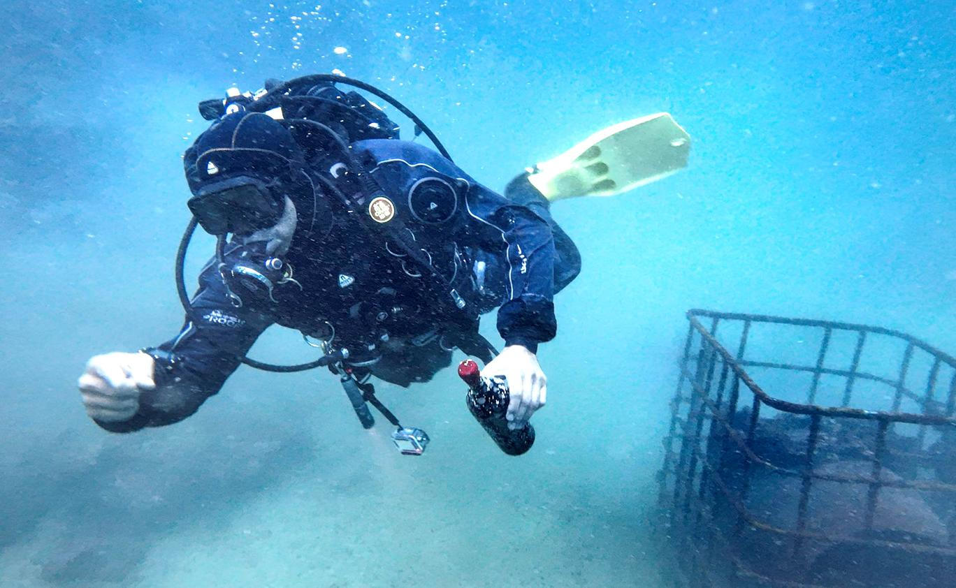 Chilean firm ages wine in underwater cellars