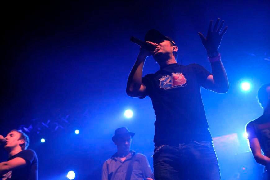 Známá česká kapela se rozpadla, vyhodila půlku členů i se zpěvákem. Ti mluví o krádeži