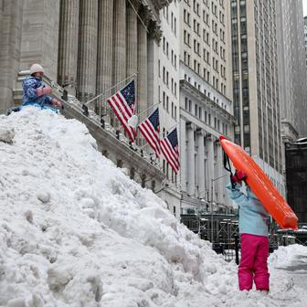 Major winter storm spreads across a large swath of the United States