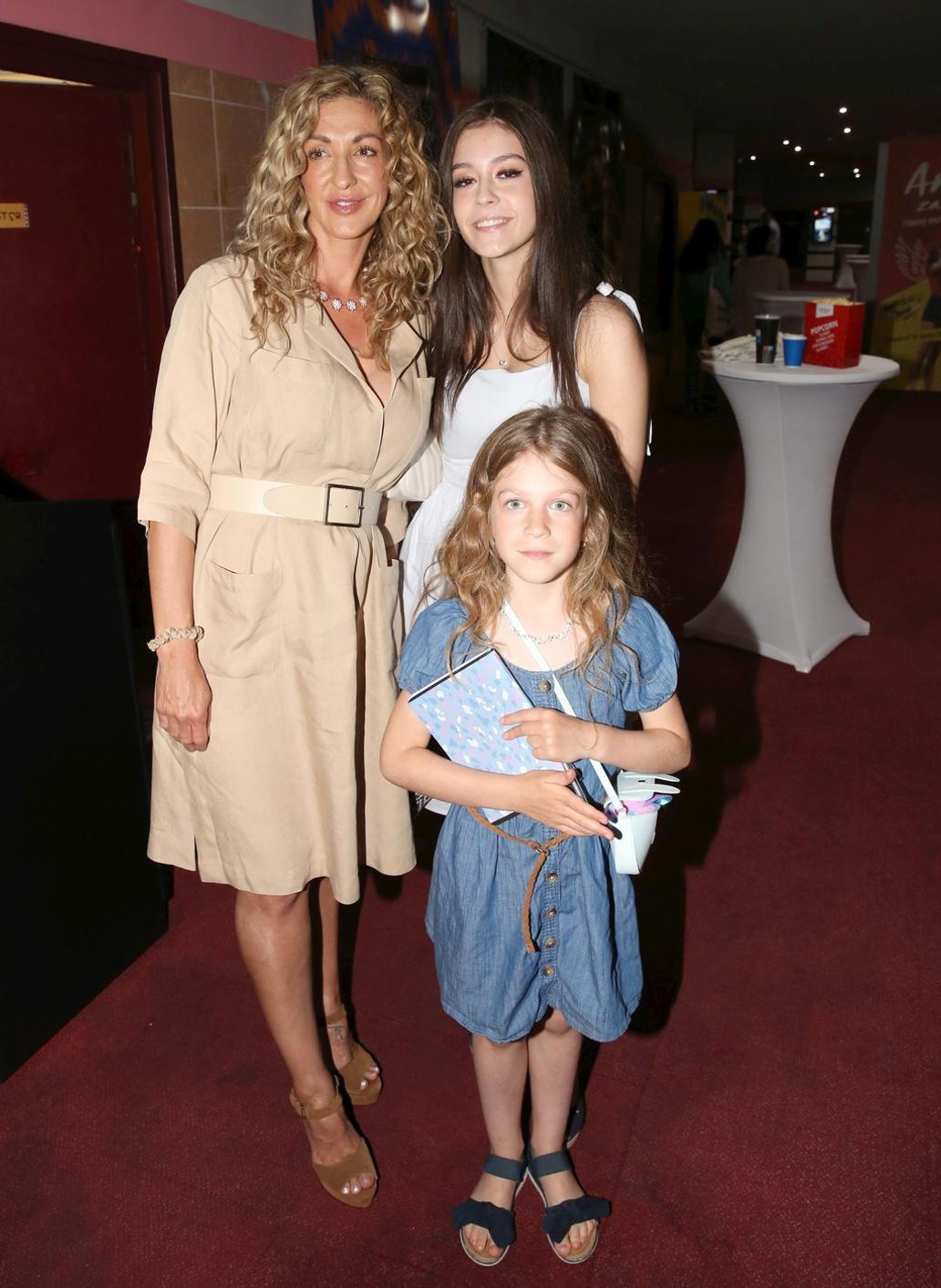 Jolana Blažková s dcerami