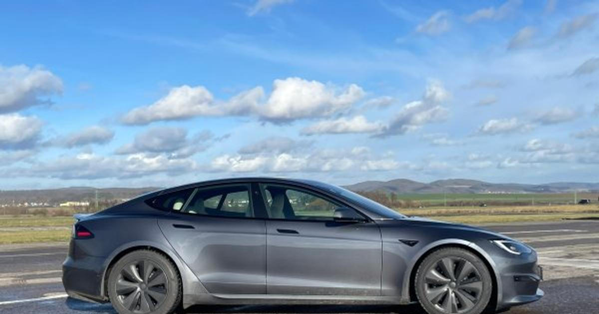 Éra Modelu S a X je u konce. Tesla dala přednost humanoidním robotům